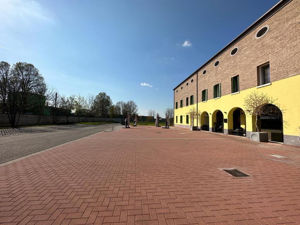 Royal Garden Luxury Rooms Padova Exterior photo